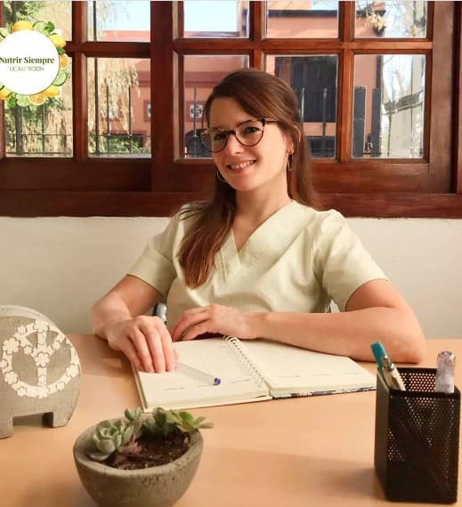 Lic. Virginia Merli en su consultorio